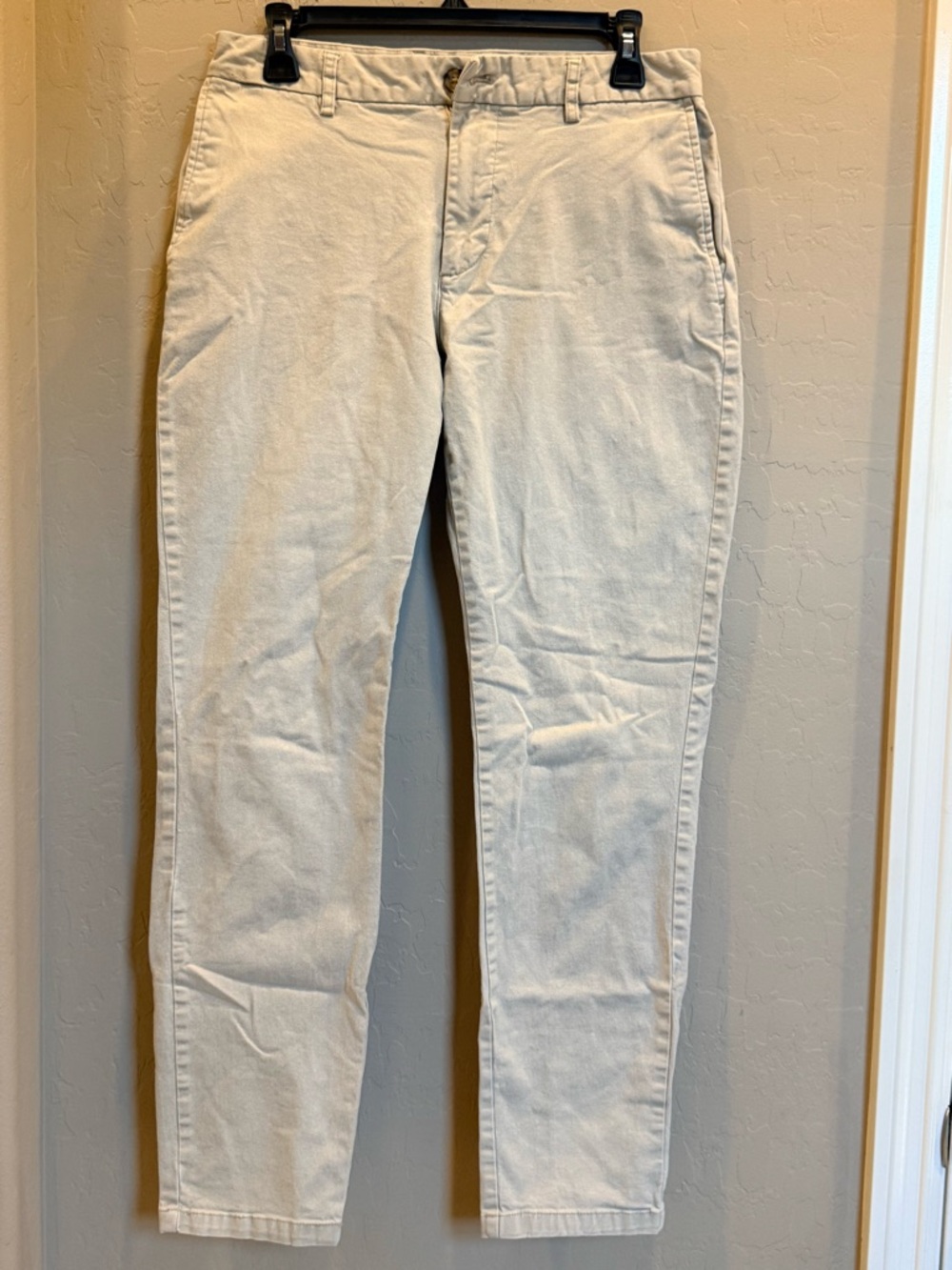 Old Navy Men's Chino Pants in Light Beige